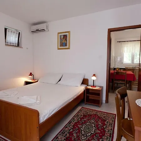 Apartment Ana