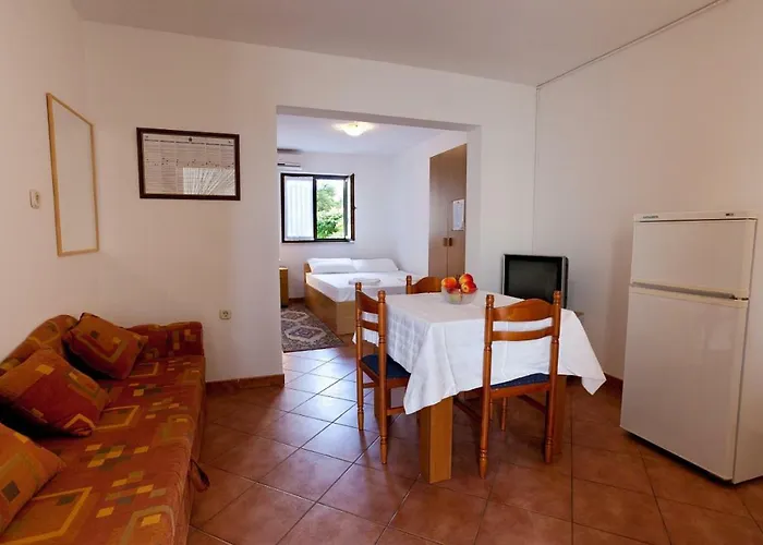 Ana Apartman
