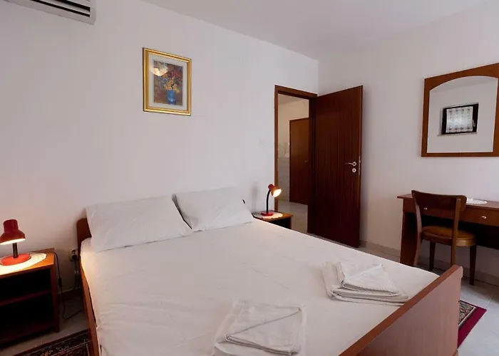 Apartman Ana Krk Town